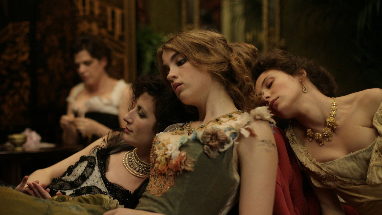 فيلم L’Apollonide Souvenirs de la maison close 2011 مترجم اون لاين للكبار فقط